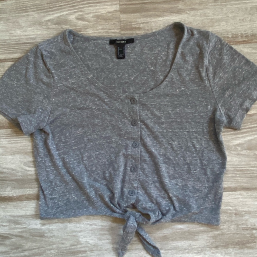 forever 21 grey button up t-shirt